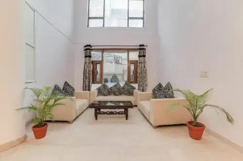 OYO 28853 Harkesh Residency