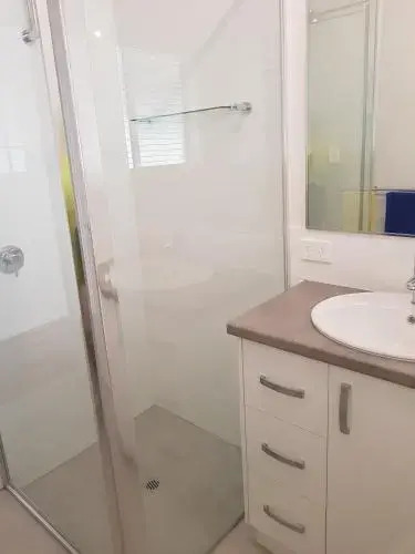 Towncrackers Guest house