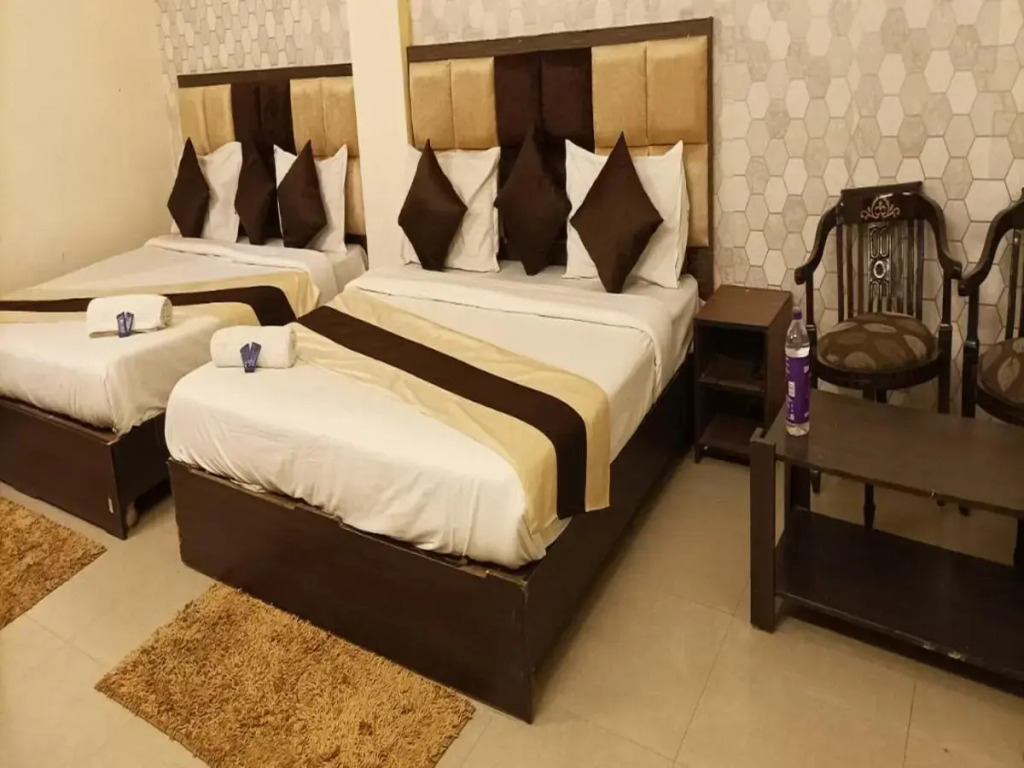 Staygo Hotel Near Haridwar Railway station