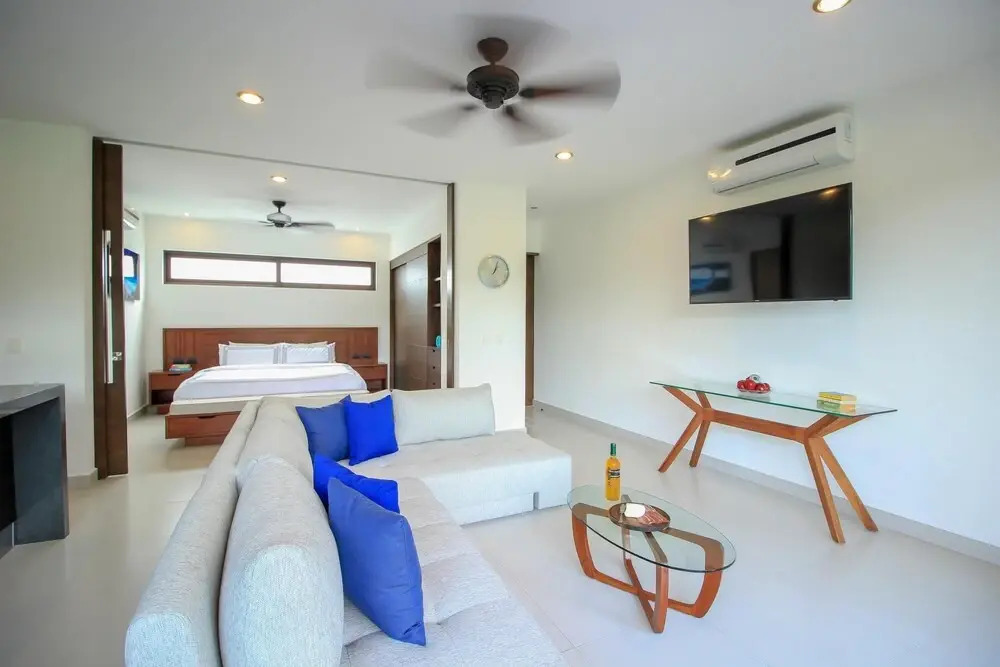 Lovely Couple s Loft Charming Private Balcony 2 Infinity Pools in Complex Amazing Landscapes