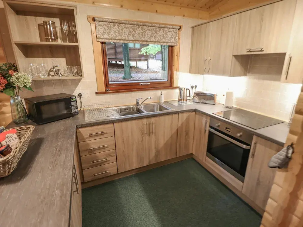 Leafy Hollow Lodge
