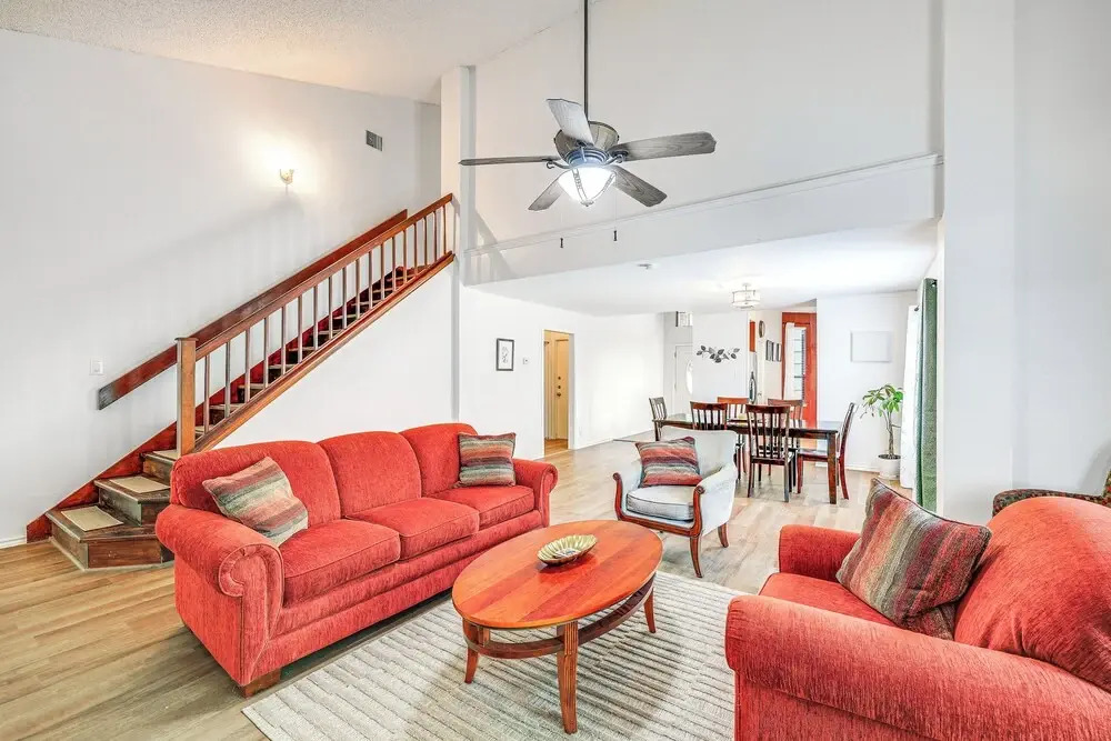 Spacious San Antonio Home: Google Fiber, Game Room