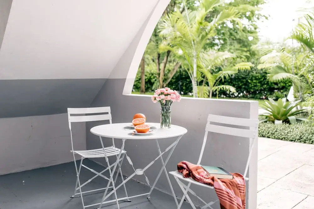 Smart 2BR in Miami River Inn by Sonder