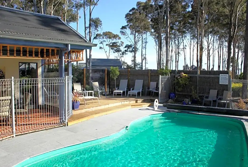 Waverley House Cottages