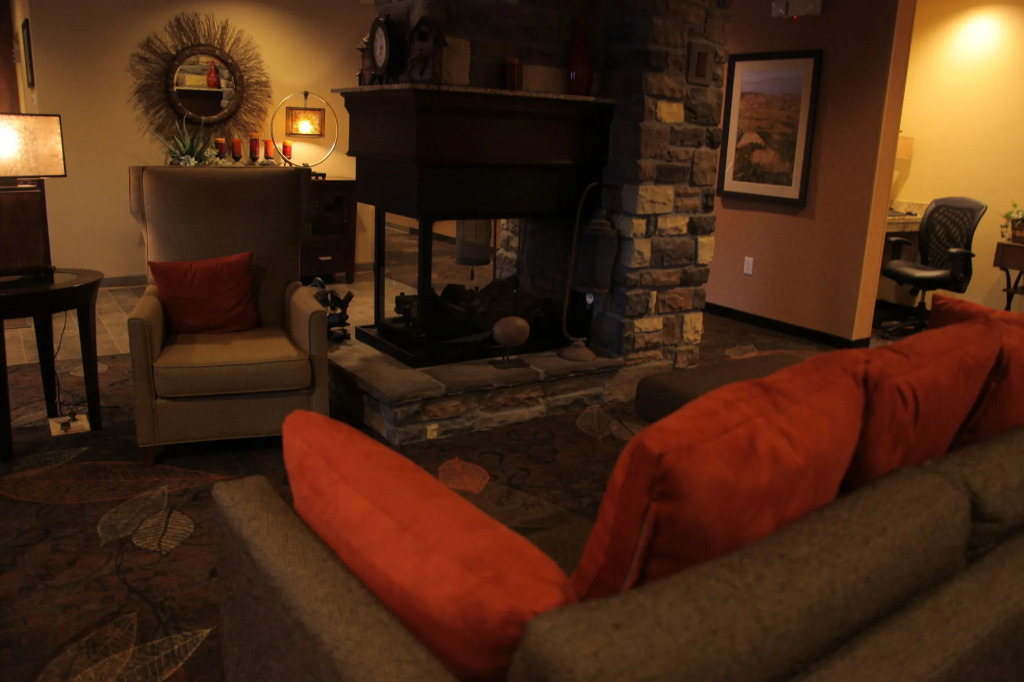 Little Missouri Inn & Suites Watford City