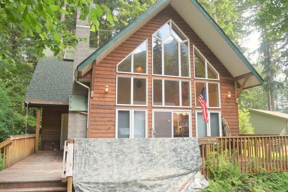 Moose Manor