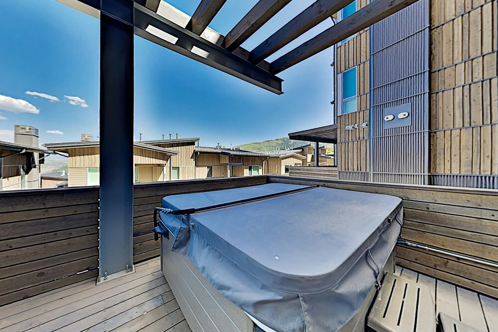 2752whmr 3 Bedroom Townhouse