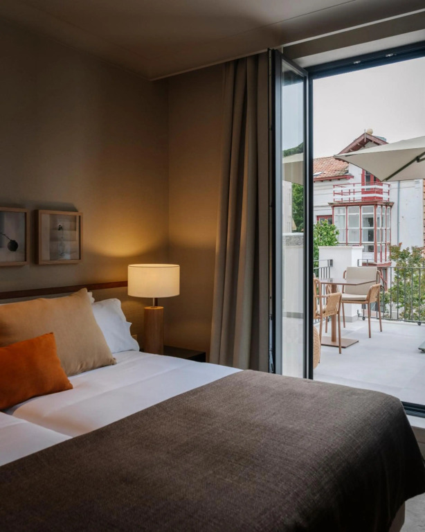 Hotel Rhin Garden