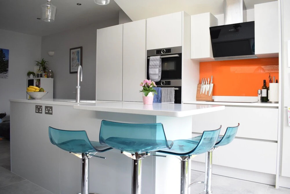 Modern Family Home Near Wimbledon With Garden