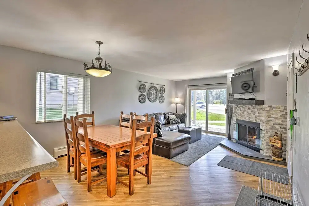 Luxe Fraser Condo: Community Pool and Hot Tub Open