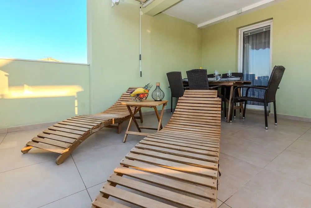 Apartment Mahnet