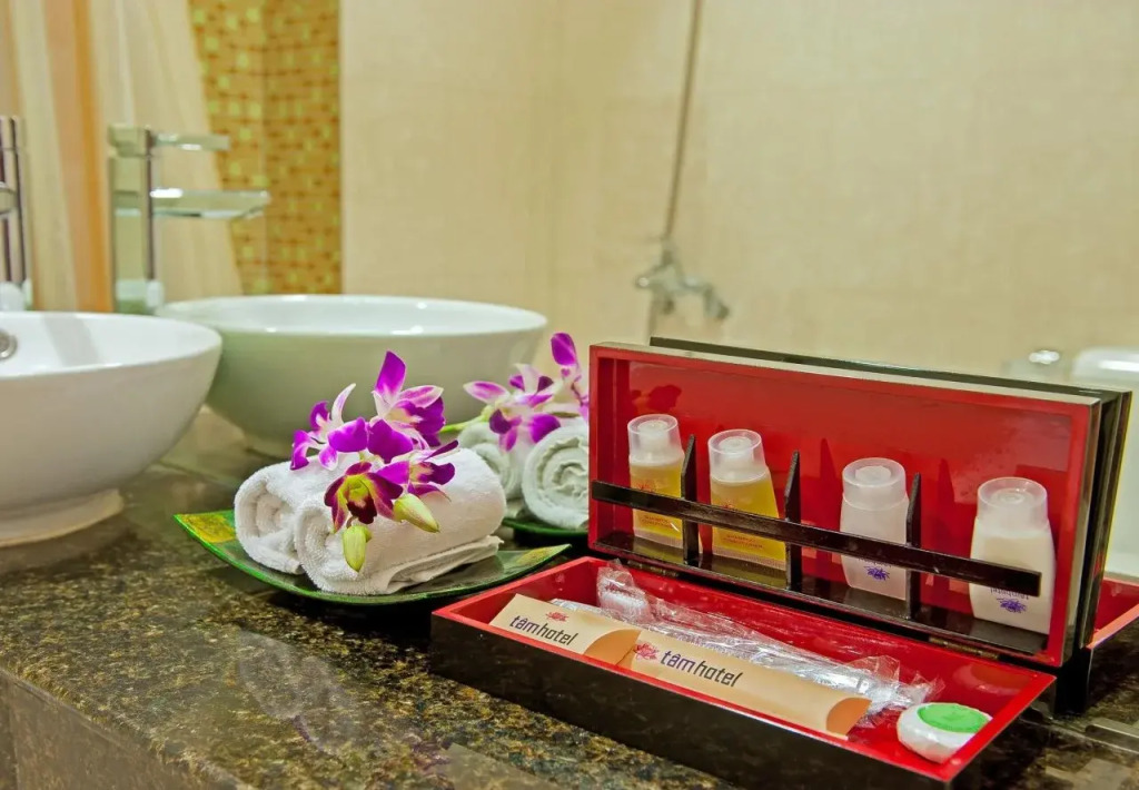 Tam Hotel