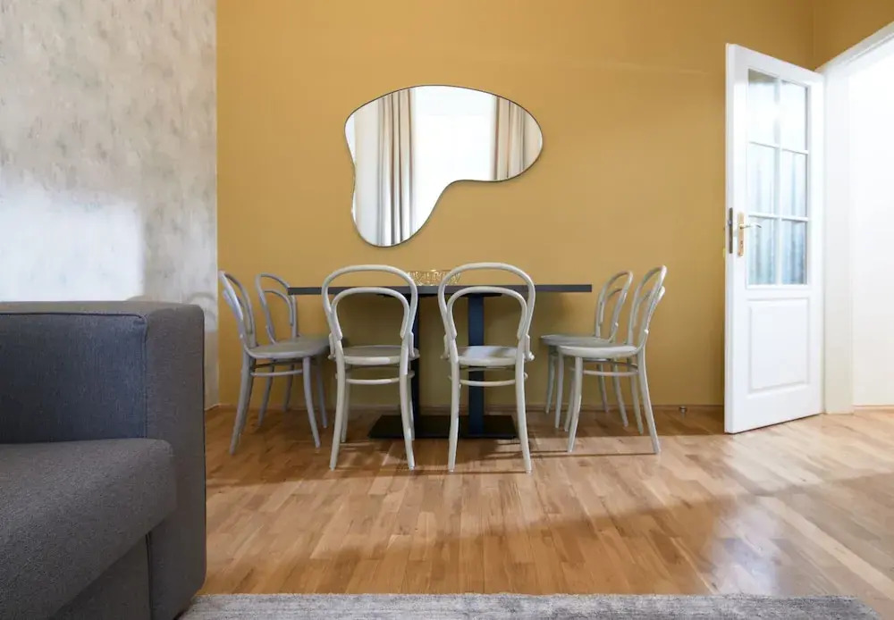 VN48 Suites by Adrez
