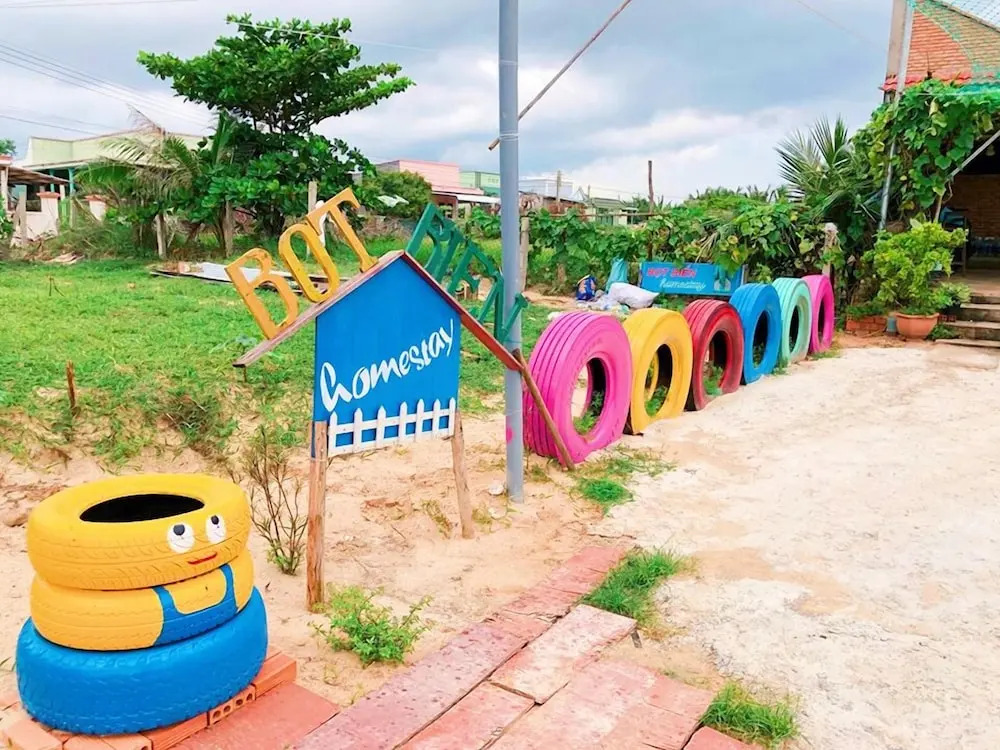 Bot Bien Homestay