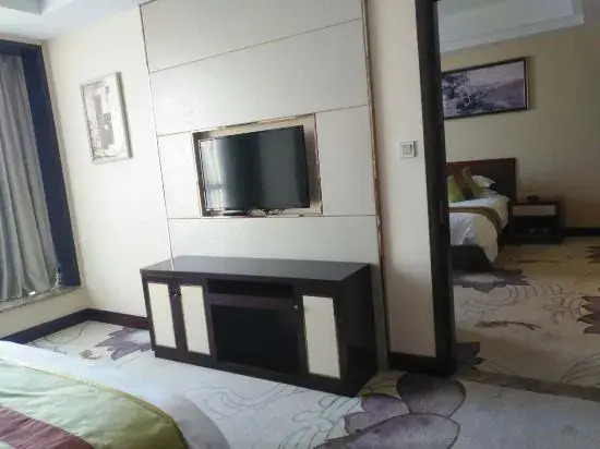 Zhongyi Holiday Hotel