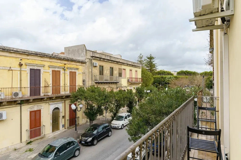 Not Ordinary Apartment by Wonderful Italy
