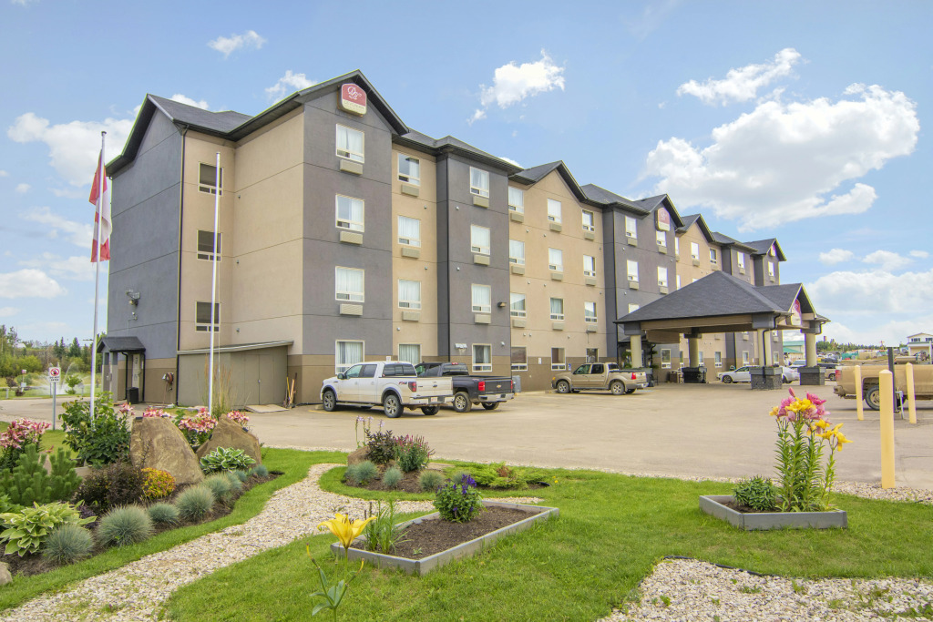 Devonian Hotel and Suites