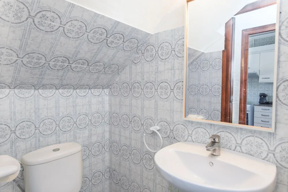 Townhouse with roof terrace 300m Arenal