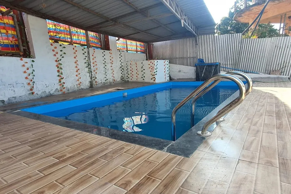 FabHotel Silver Leef and Resort