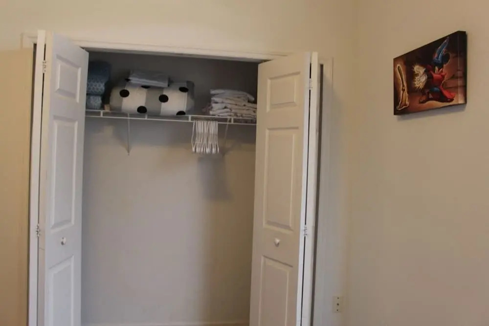 4 Bedroom Pool Home near Disney by Dreams VR