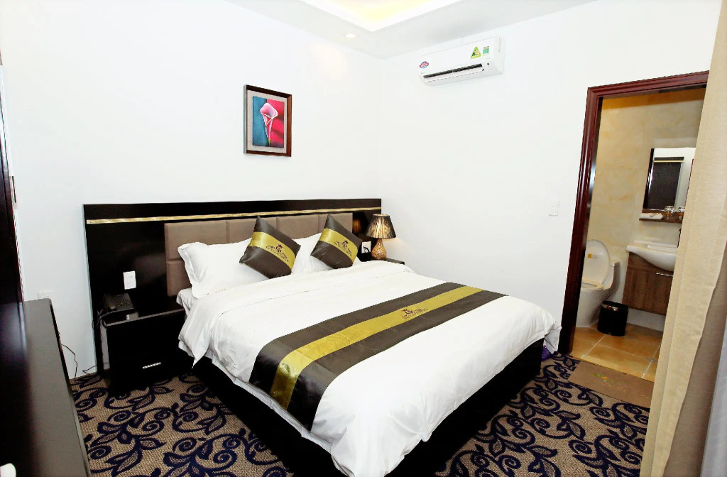 Gallant Hotel 154 - Near Cat Bi Airport
