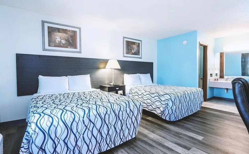 Blue Way Inn & Suites Wellington