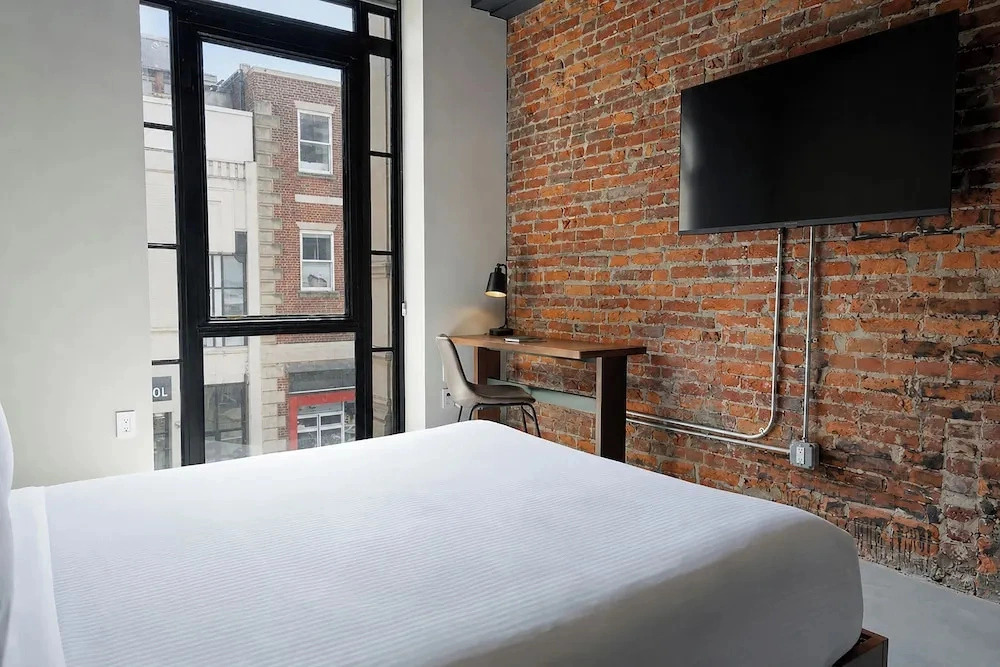 The Pomerantz Hotel by Sosuite