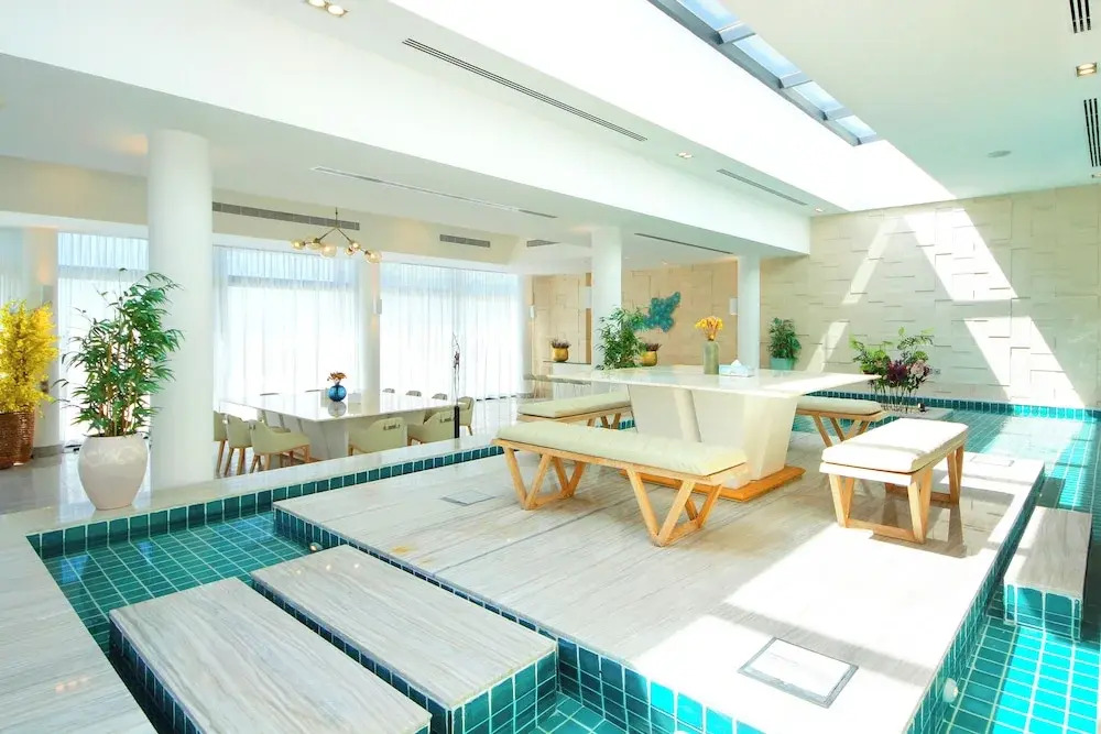Silk Valley - Grand 6B Beachfront Villa