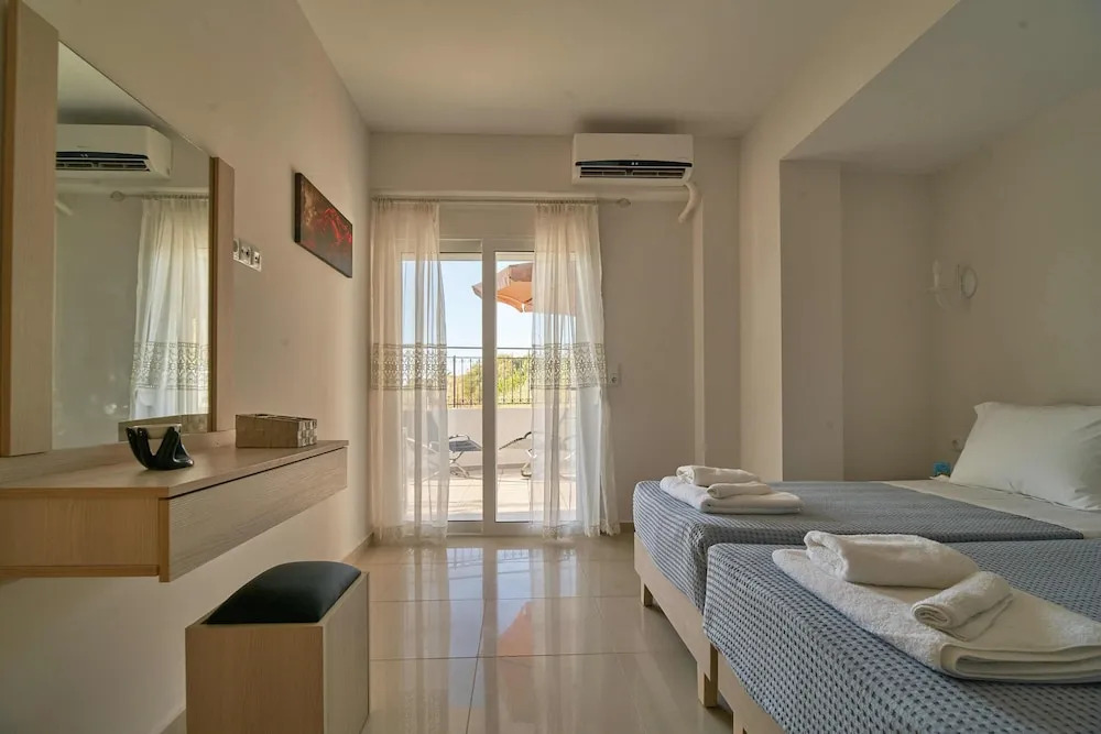 Lake View Suites