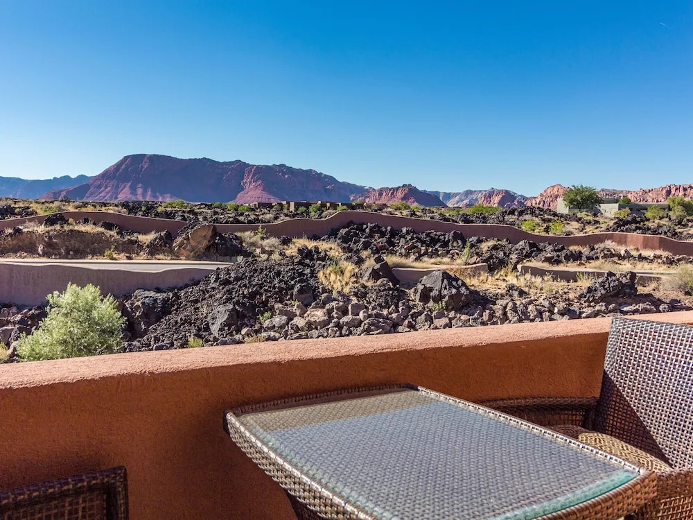 Lava Falls at Entrada Vacation Rentals
