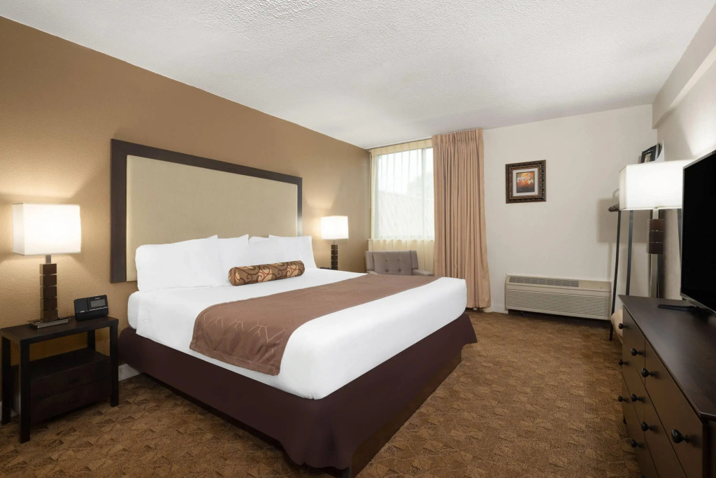 Village Inn Clemmons-Winston Salem, Trademark by Wyndham