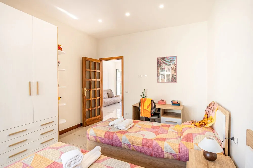 Bright Apartment Private Parking Naples