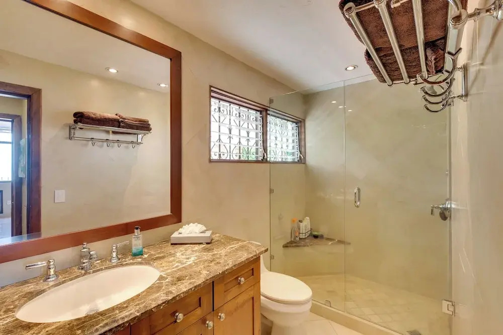 Resort Condo w/ Pool Access & Pacific Ocean Views