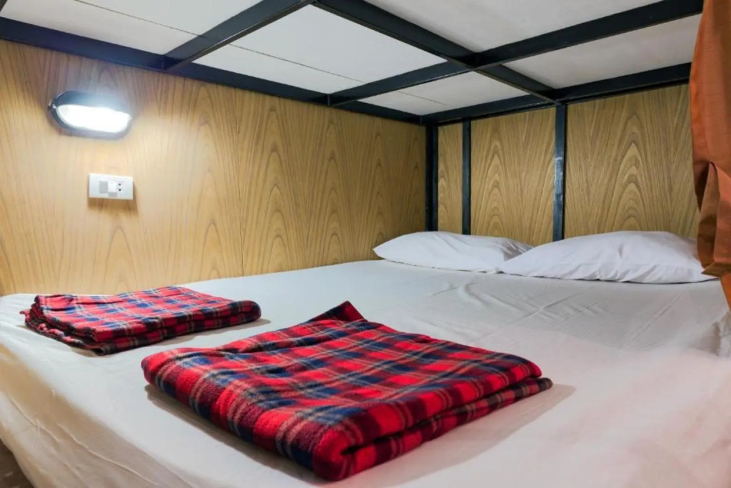 Wire Hostel Patong