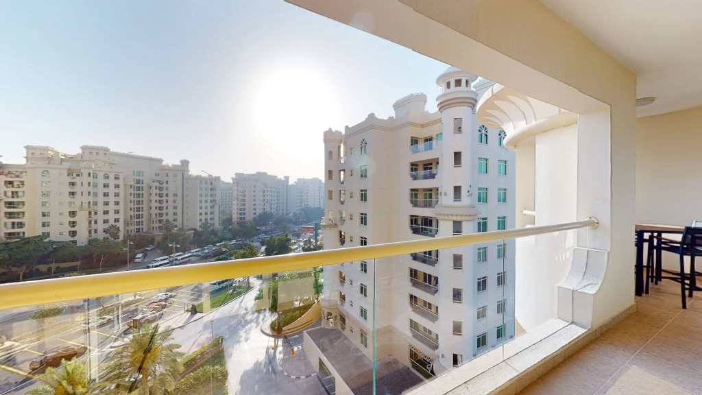 Al Dabas Beach Views 3BD Sleeps 6 Beachfront