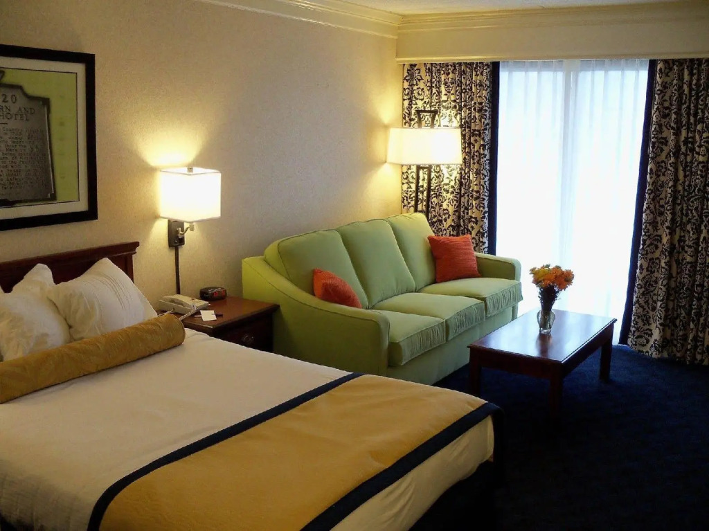 The Cavalier Inn at The University of Virginia