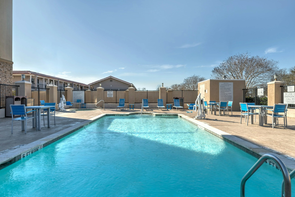 Hampton Inn and Suites Lake Jackson-Clute
