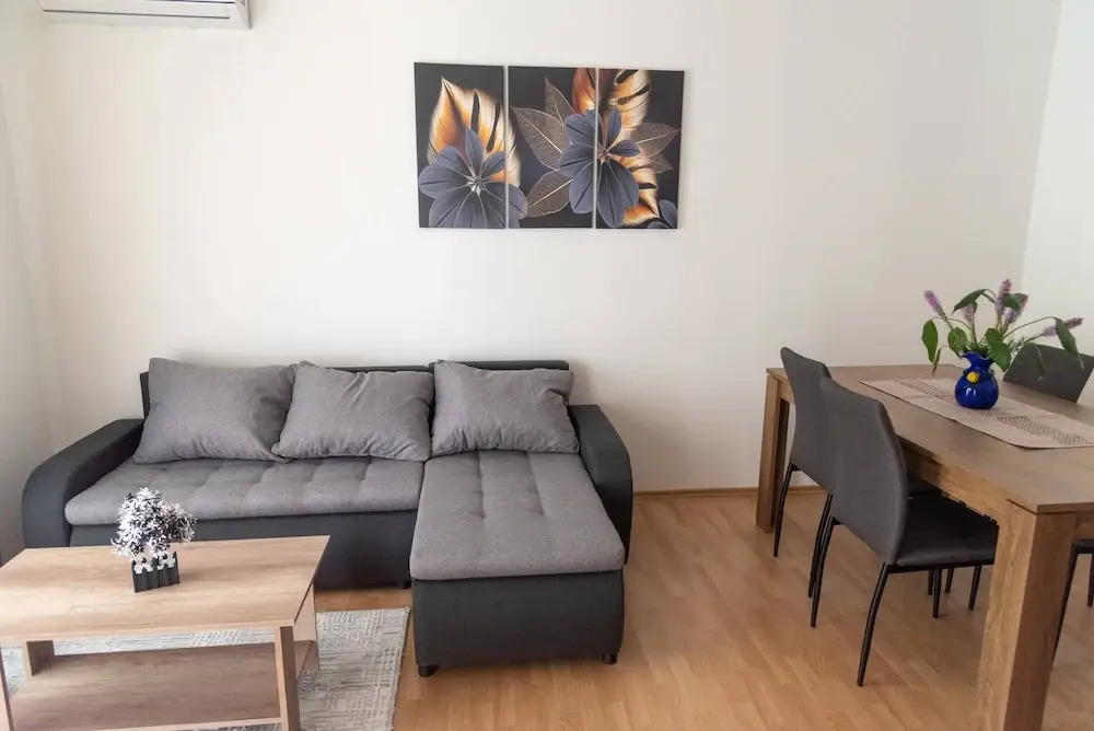 Kastel Gomilica Cozy and Stylish Apartments near the Sea