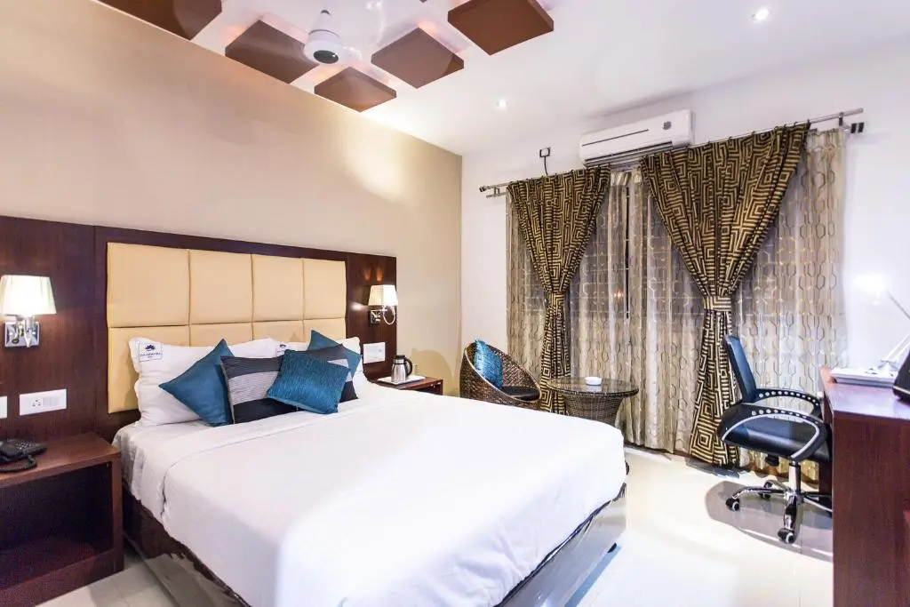 Rajmahal Inn