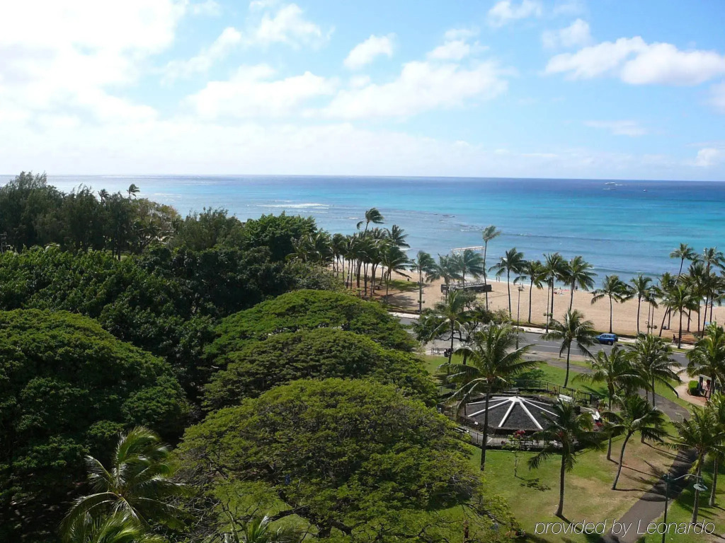 Castle at Waikīkī Grand
