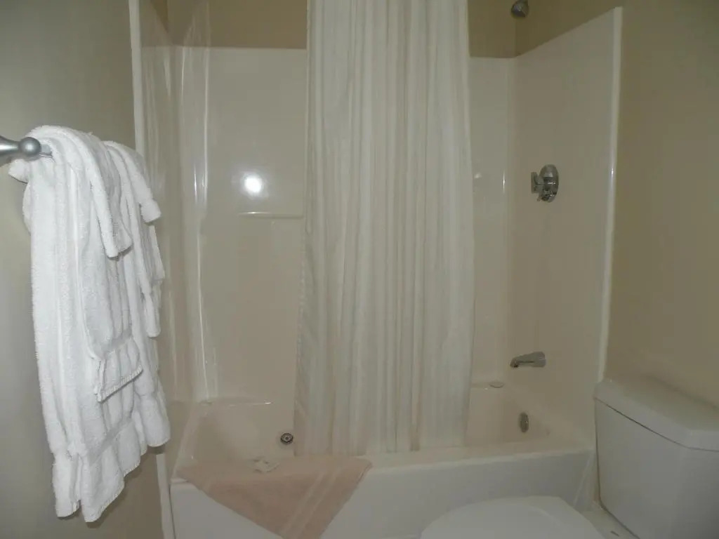 Yankee Clipper Inn, SureStay Collection by Best Western