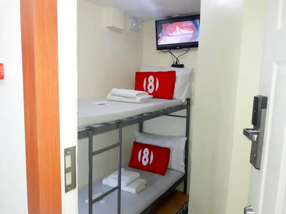 8 Hostel at Quiapo