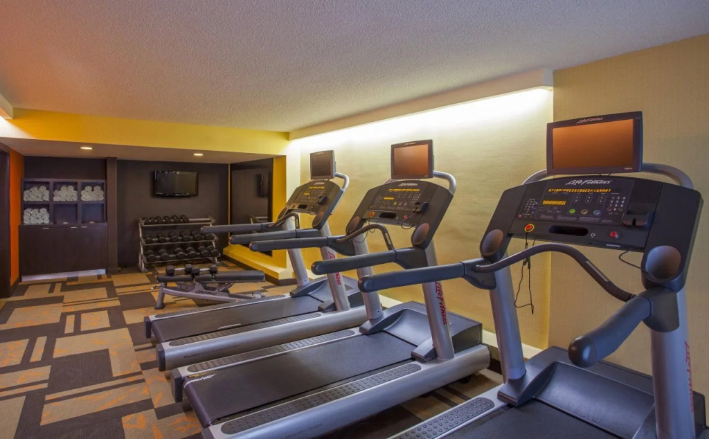 Courtyard by Marriott Charlotte Airport LoSo