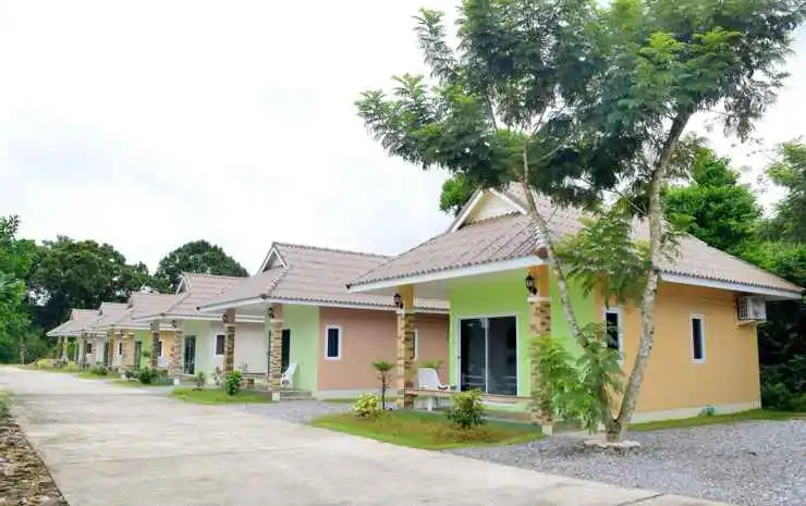 Khao Baisi View Resort (เขาบายศรี วิว รีสอร์ท)