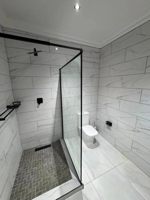 Boutique Hotel-Style Room In Ferndale-A1