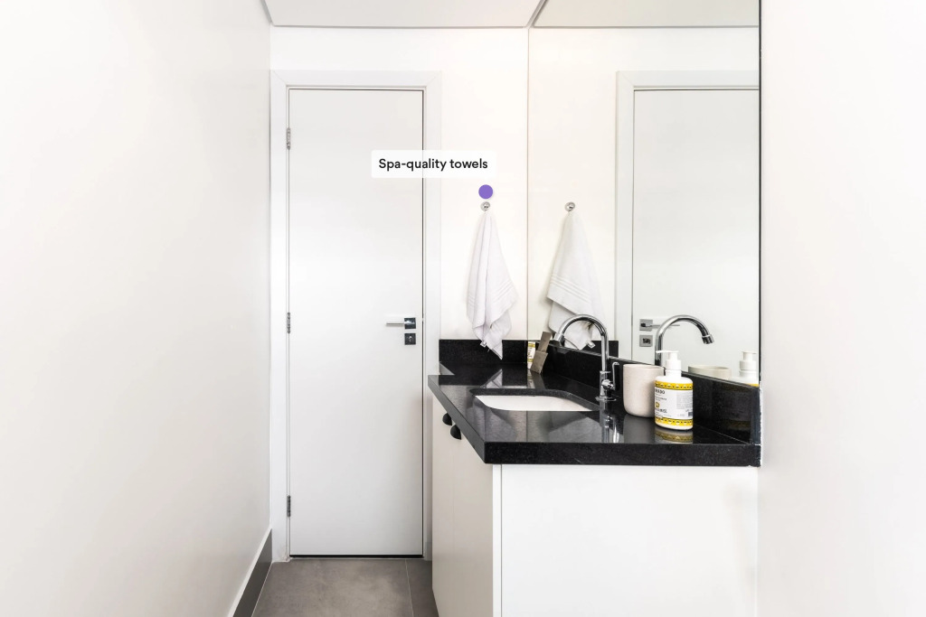 Apartamento moderno com garagem | Itaim Bibi