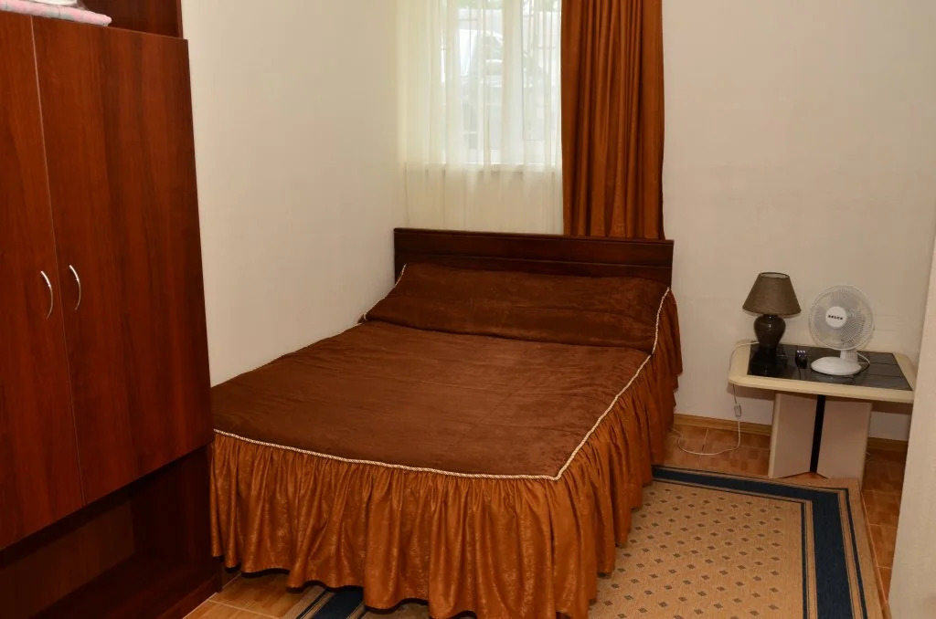 Acorn Hotel