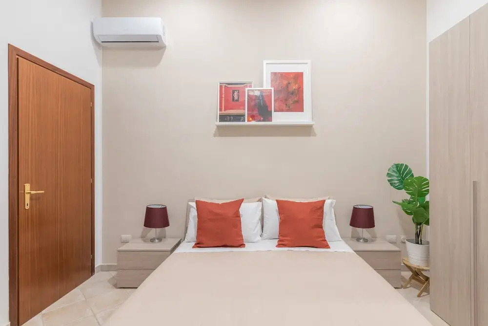 Neapolitan Suites