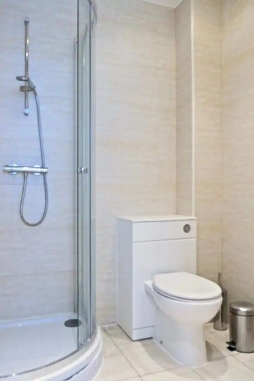 Modern 1 Bedroom Property in Central London