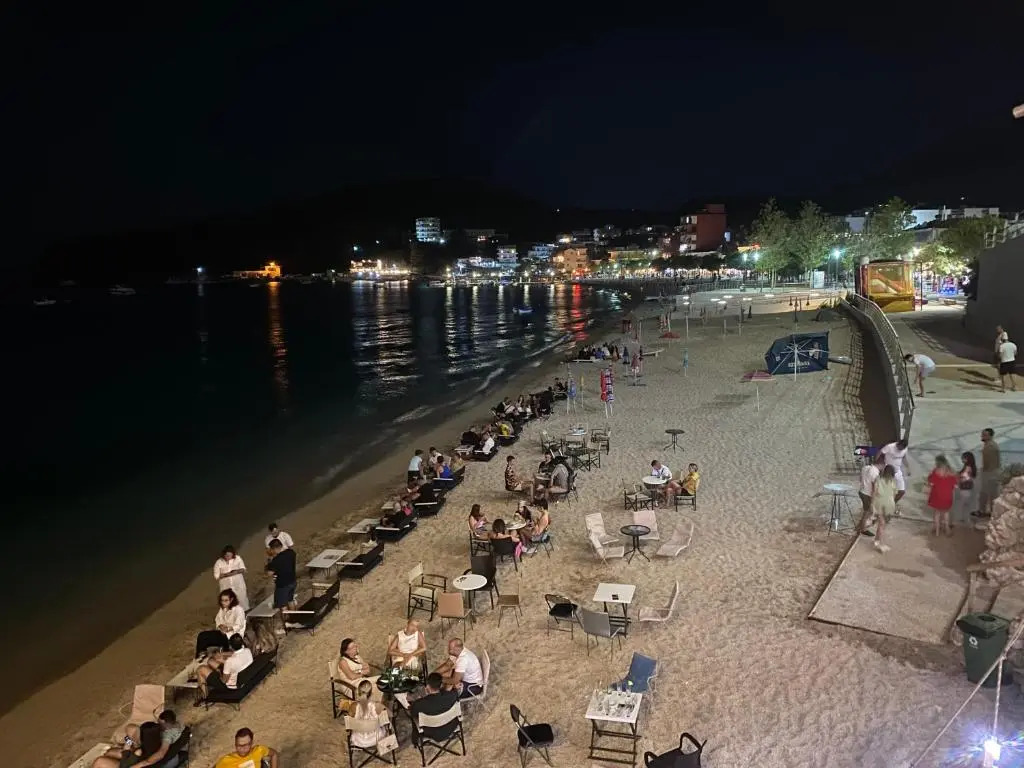 88 Apartment Himare